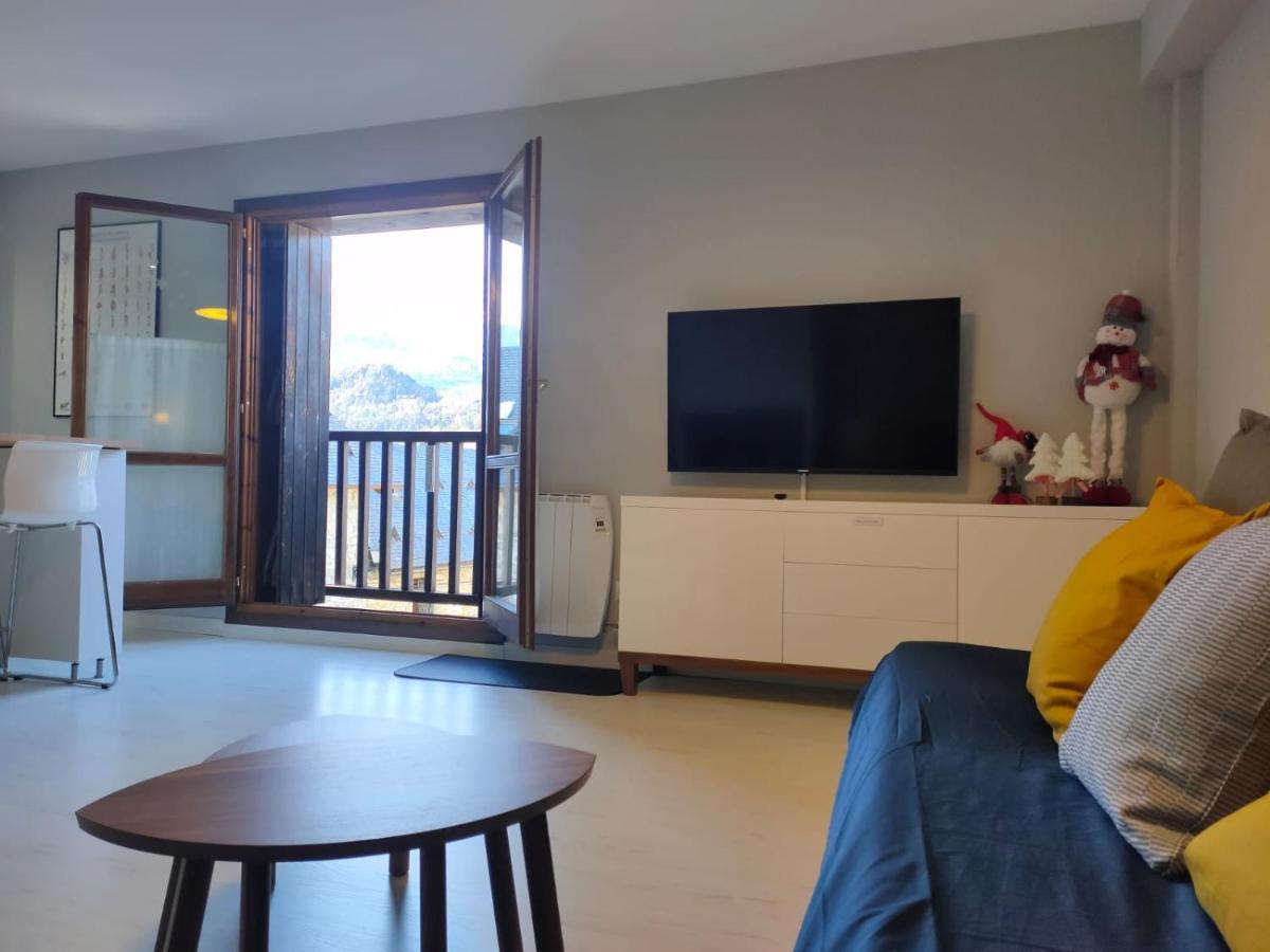 Apartamento Casa Pueyo 艾普约德加卡 外观 照片